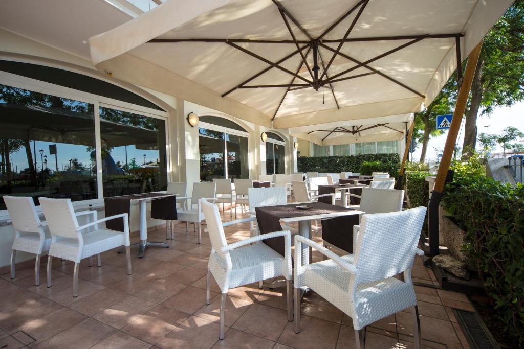Hotel Astoria Misano Adriatico Kültér fotó